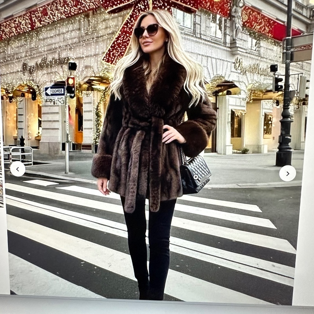 Shein 2025 Winter New Christmas & New Year Faux Fur Collar Faux Fur Coat, Large